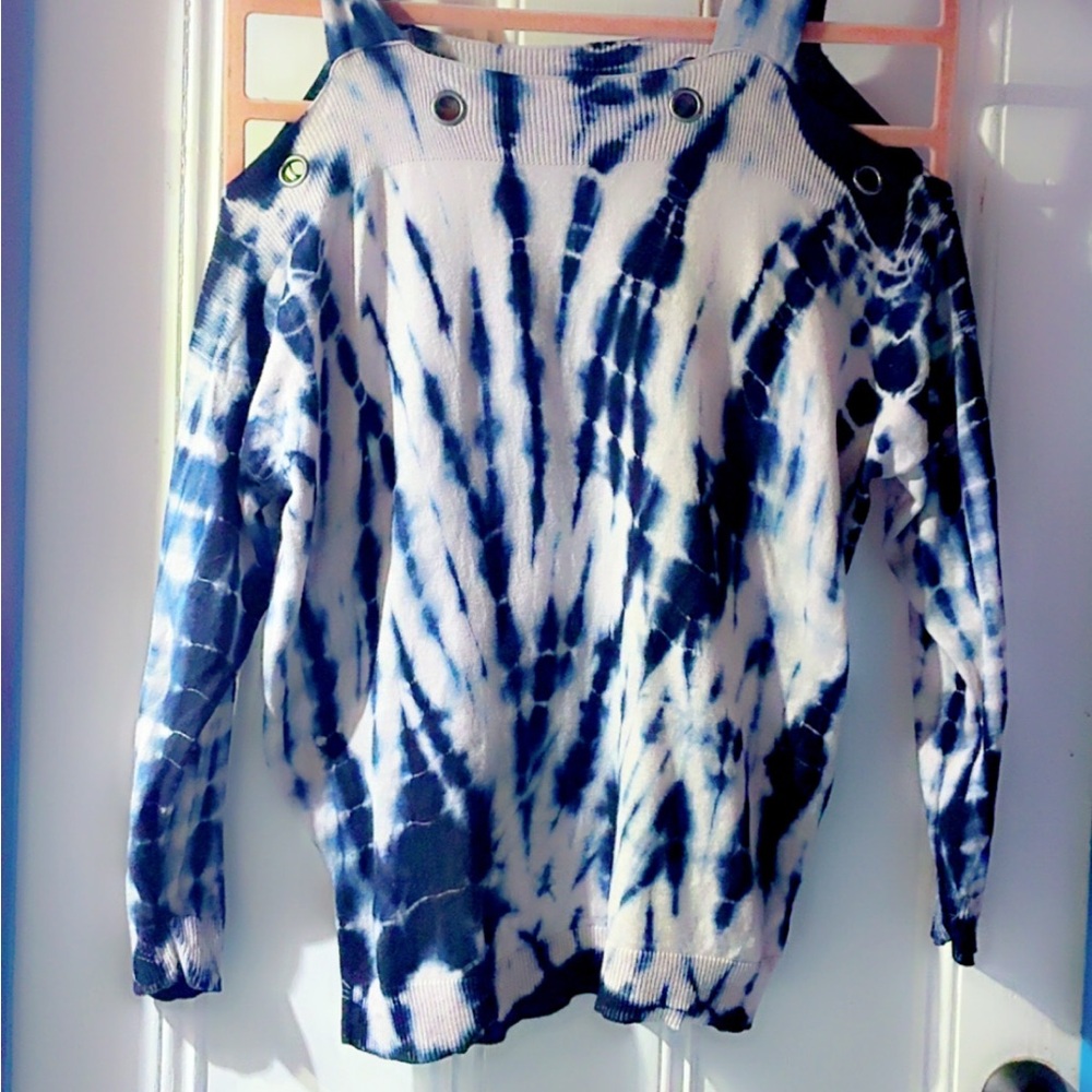 Rock & Republic Blue and White Sweater